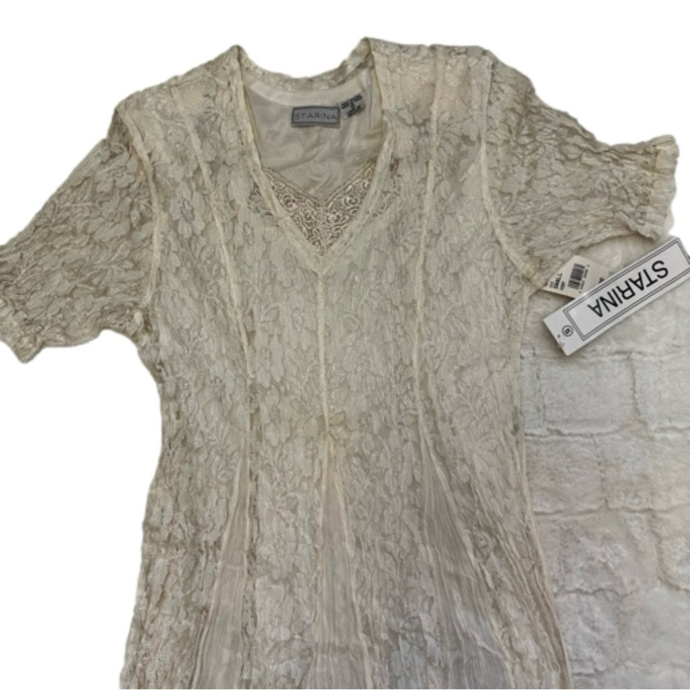 Starina Ivory Lace Rayon Maxi
Broomstick Crinkle Dress Size Small
Vintage 90's - Picture 4 of 15